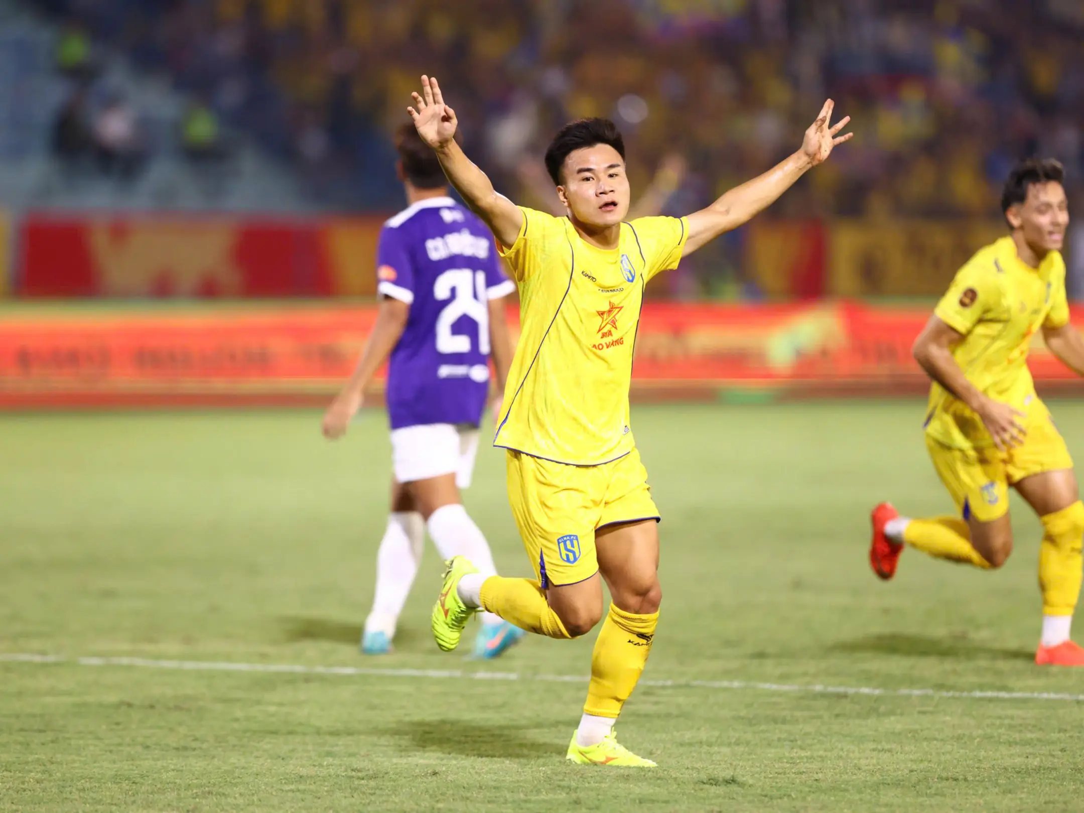 Nhận định Hồng Lĩnh Hà Tĩnh vs Sông Lam Nghệ An: Derby Nghệ Tĩnh và cuộc chiến khẳng định vị thế ở nhóm đầu 4 Nguyễn Quang Vinh